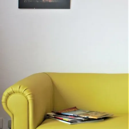 Sunny Close To The * Албуфейра