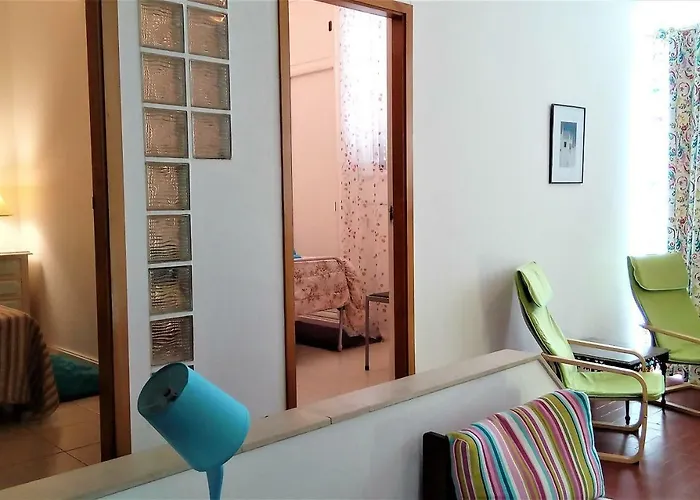 Sunny Close To The 아파트 알부페이라